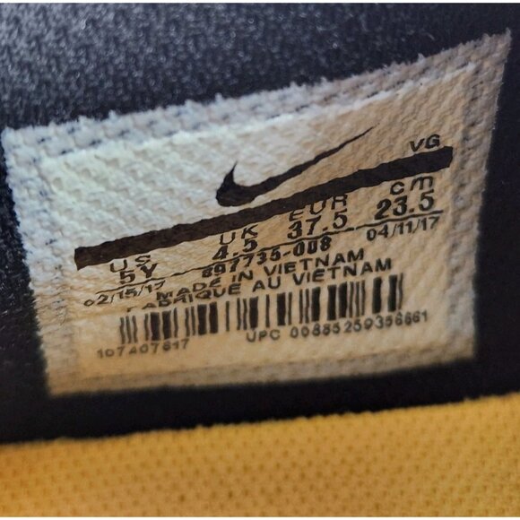 Nike Tiempo X Black & Yellow Astro Turf Football Shoes Size 5Y - Picture 8 of 9